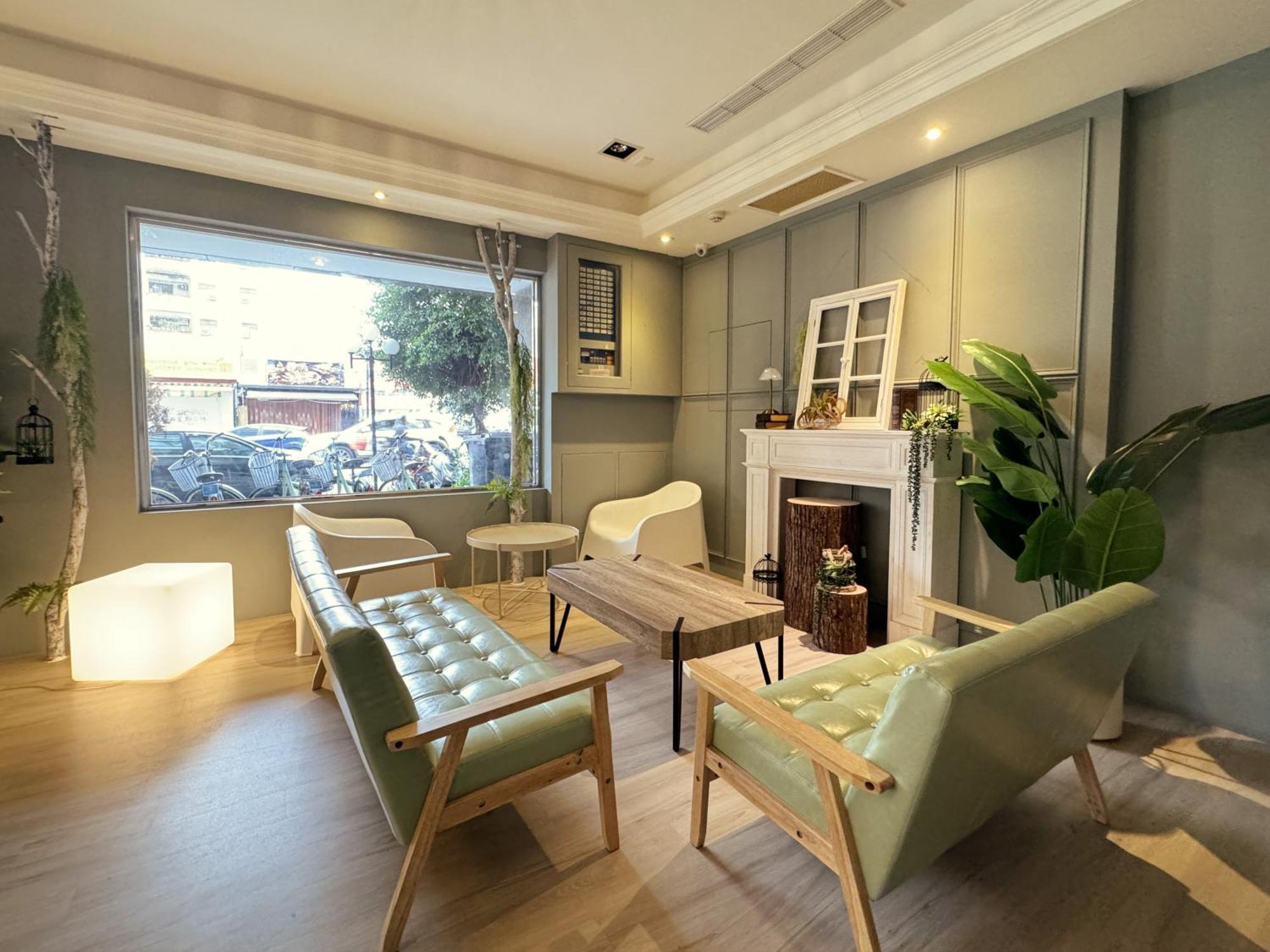Finders Hotel Hualien Station Екстериор снимка