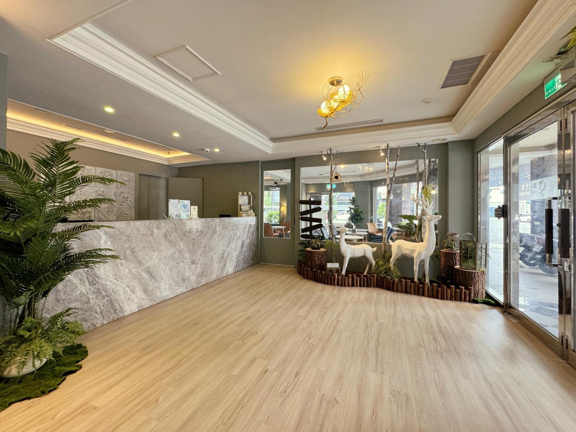 Finders Hotel Hualien Station Екстериор снимка