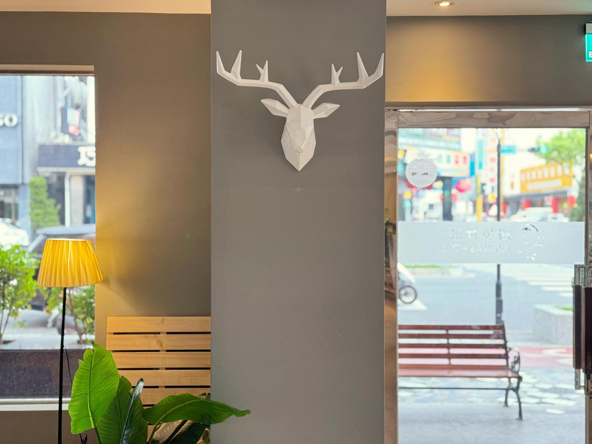Finders Hotel Hualien Station Екстериор снимка