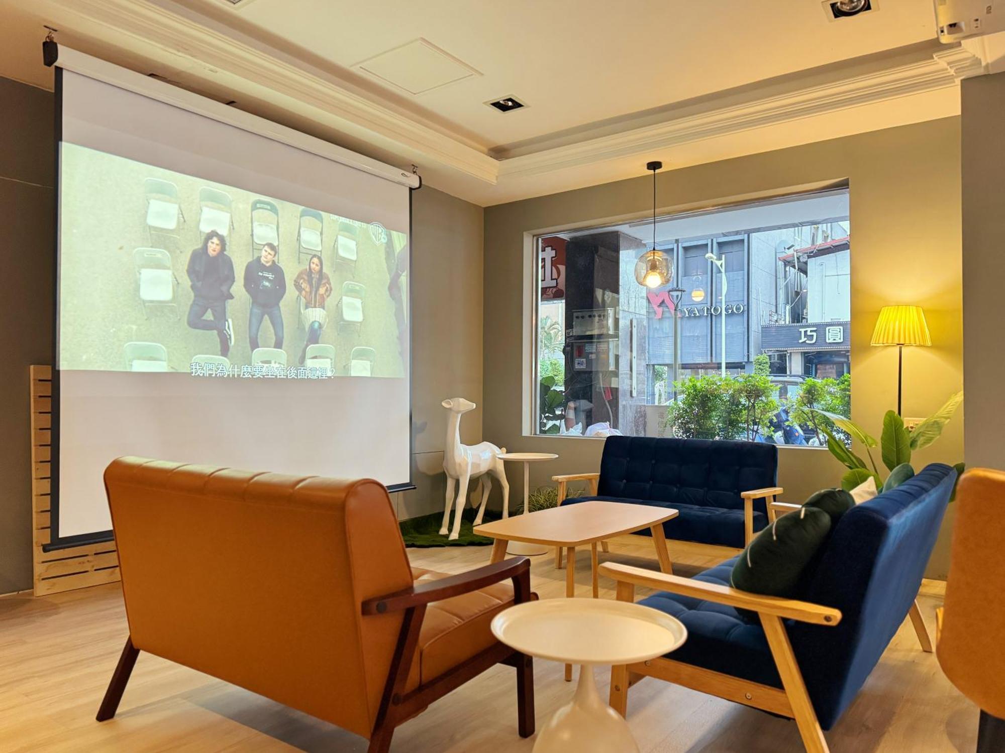 Finders Hotel Hualien Station Екстериор снимка